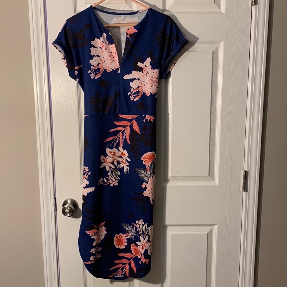 TEMOFON Blue Women's Dress Short Sleeve Midi V-Neck Casual Dress with Belt S